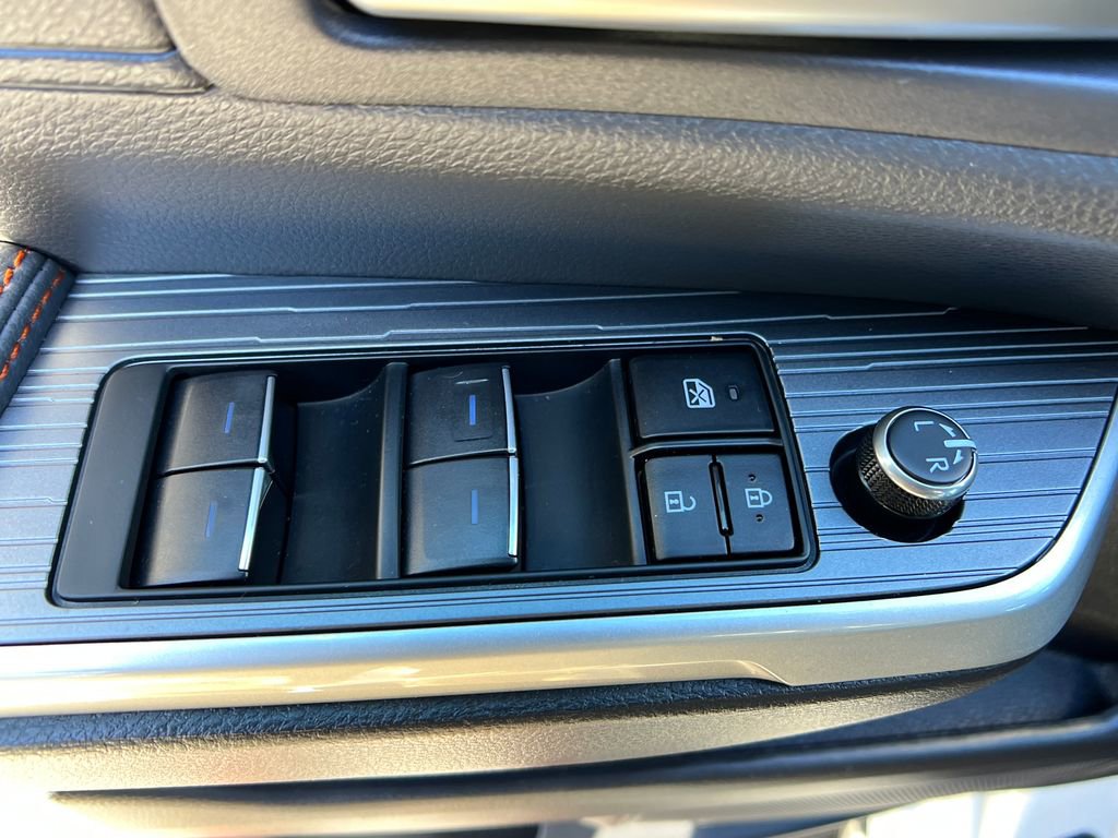 Used 2024 Toyota Sienna XSE image 12