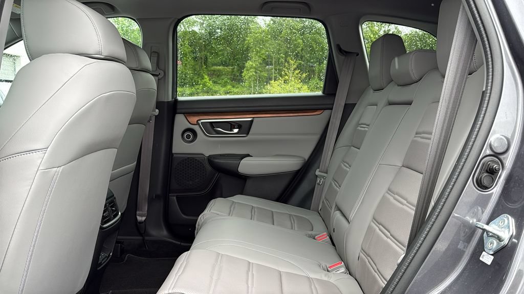 Used 2022 Honda CR-V Touring image 25