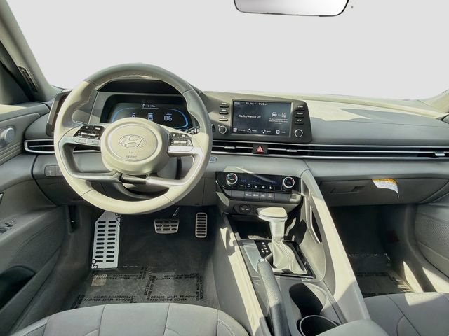 Certified 2026 Hyundai Elantra Sport FWD image 21