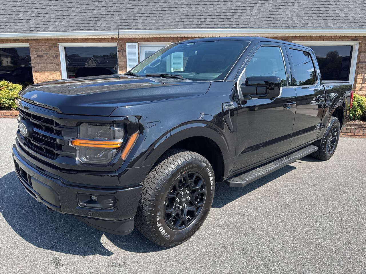 Used 2024 Ford F150 XLT w/ Equipment Group 302A MID AWD/4WD image 3