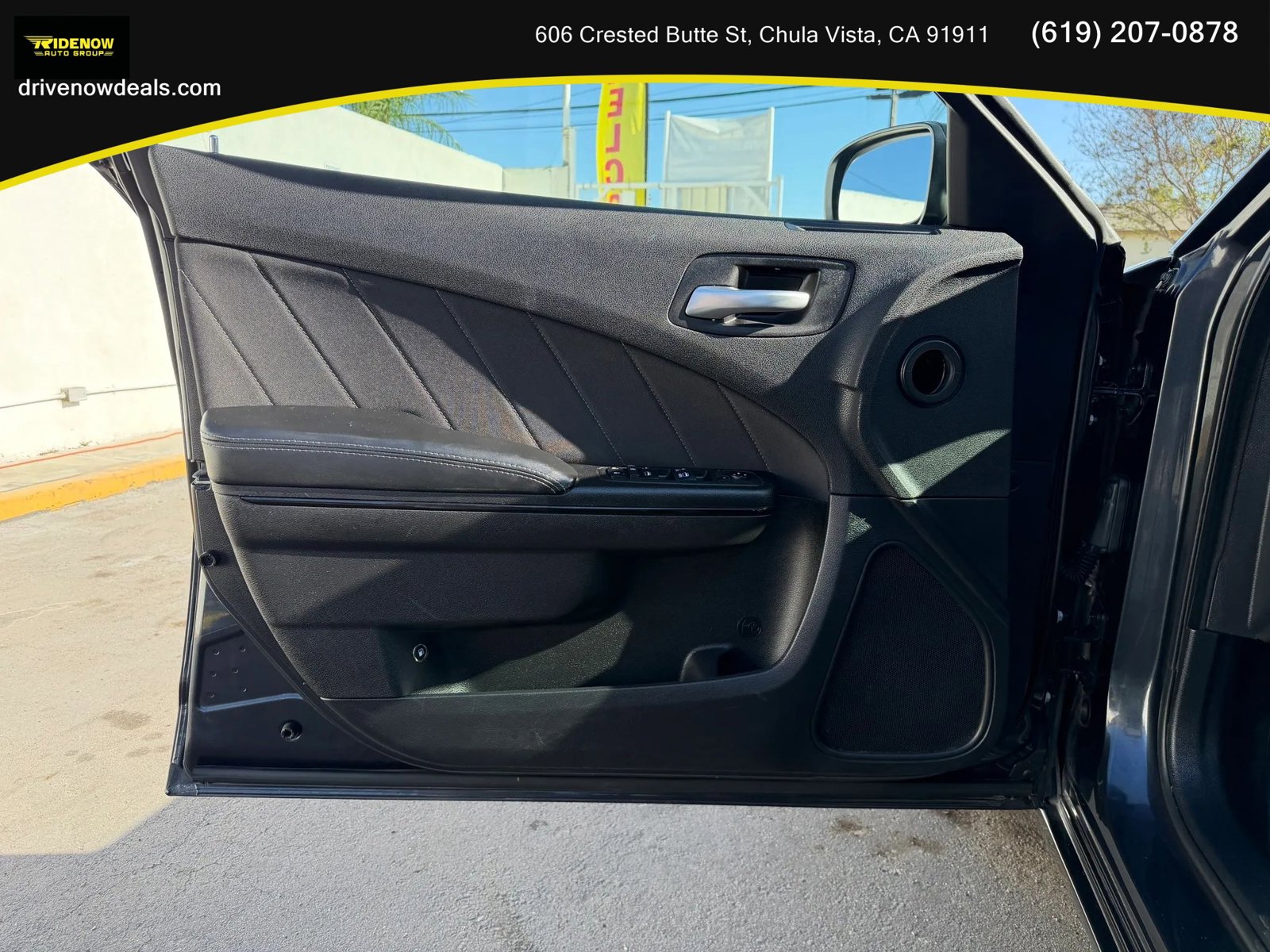 Used 2019 Dodge Charger SXT w/ Plus Group image 10