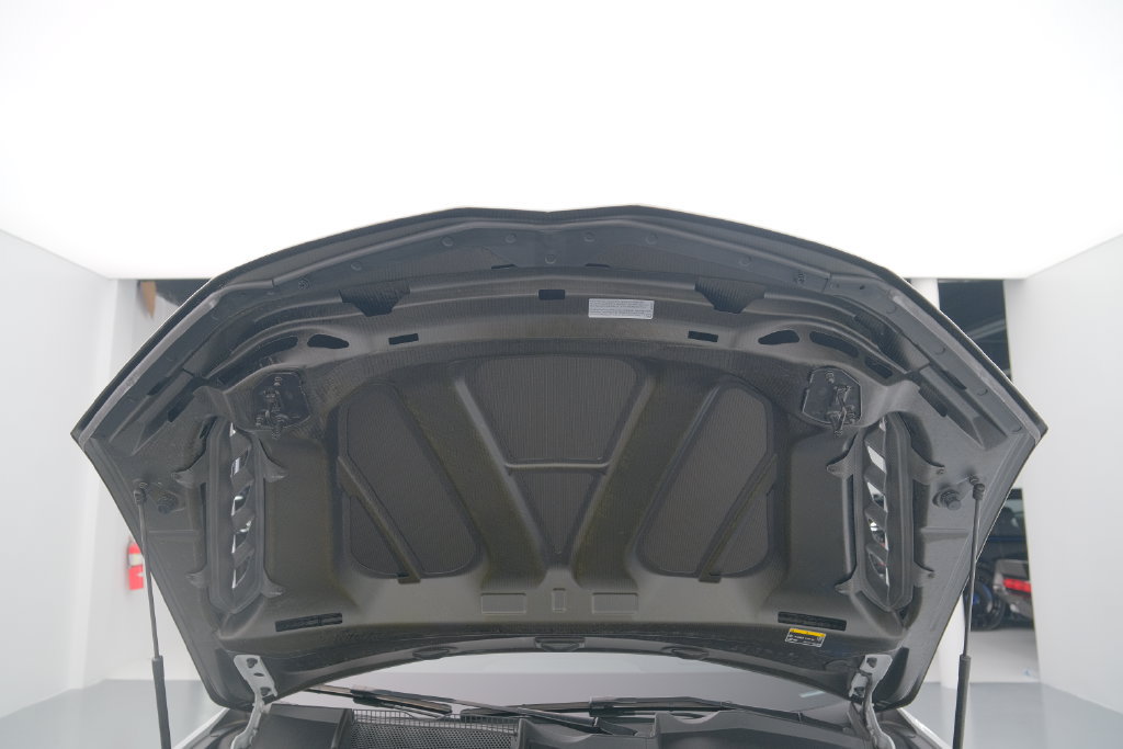 Used 2024 Lamborghini Urus Performante AWD/4WD image 63