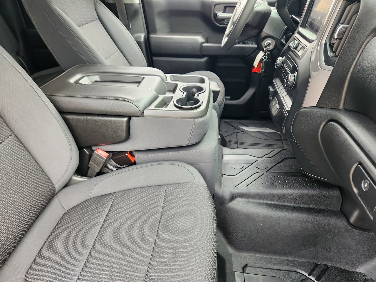 Used 2020 Chevrolet Silverado 1500 Custom w/ Custom Value Package image 13