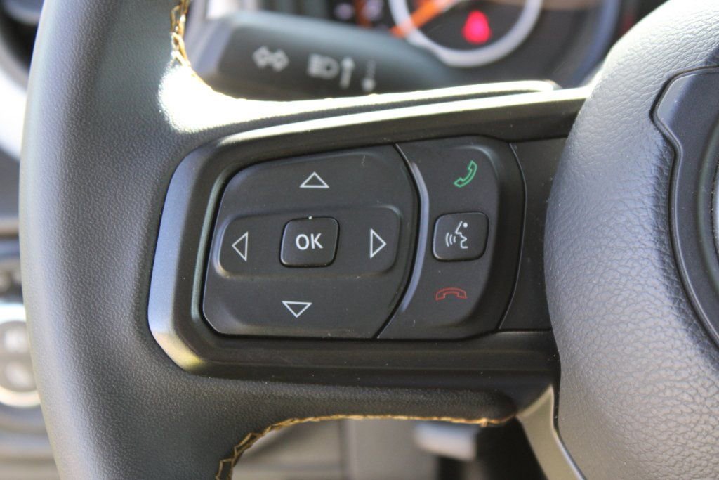 Used 2024 Jeep Gladiator Sport image 14