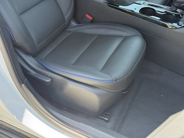 Used 2025 Buick Envista Sport Touring w/ Convenience I Package FWD image 17