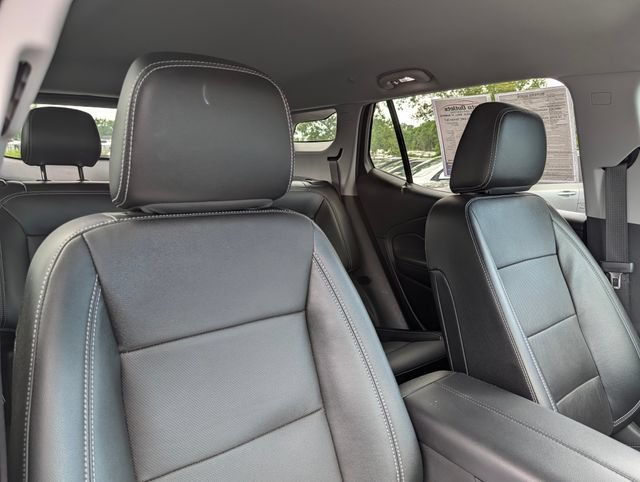 Used 2023 GMC Terrain SLT w/ Infotainment Package II AWD/4WD image 13