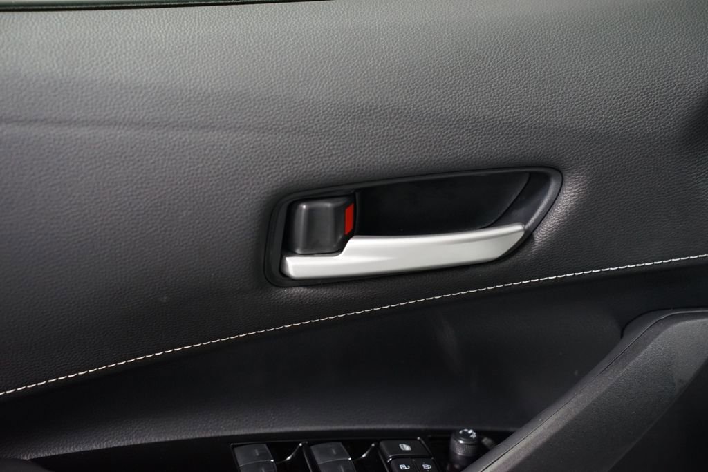 Certified 2025 Toyota Corolla SE image 33