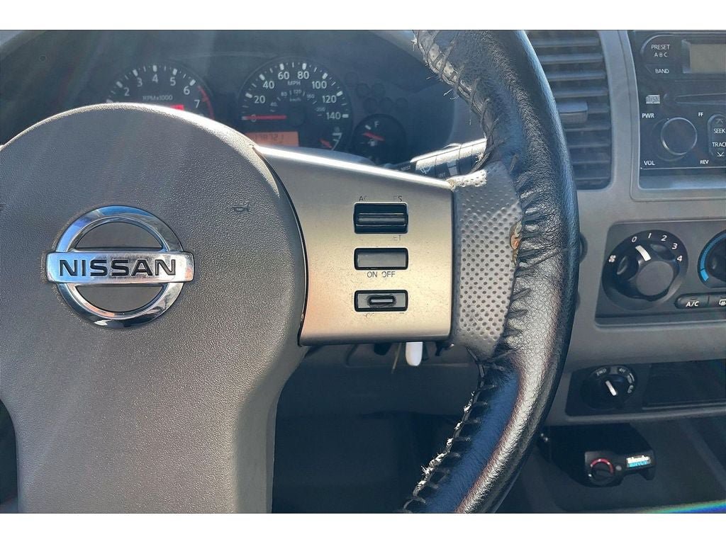Used 2007 Nissan Frontier SE w/ SE Value Truck Pkg AWD/4WD image 21
