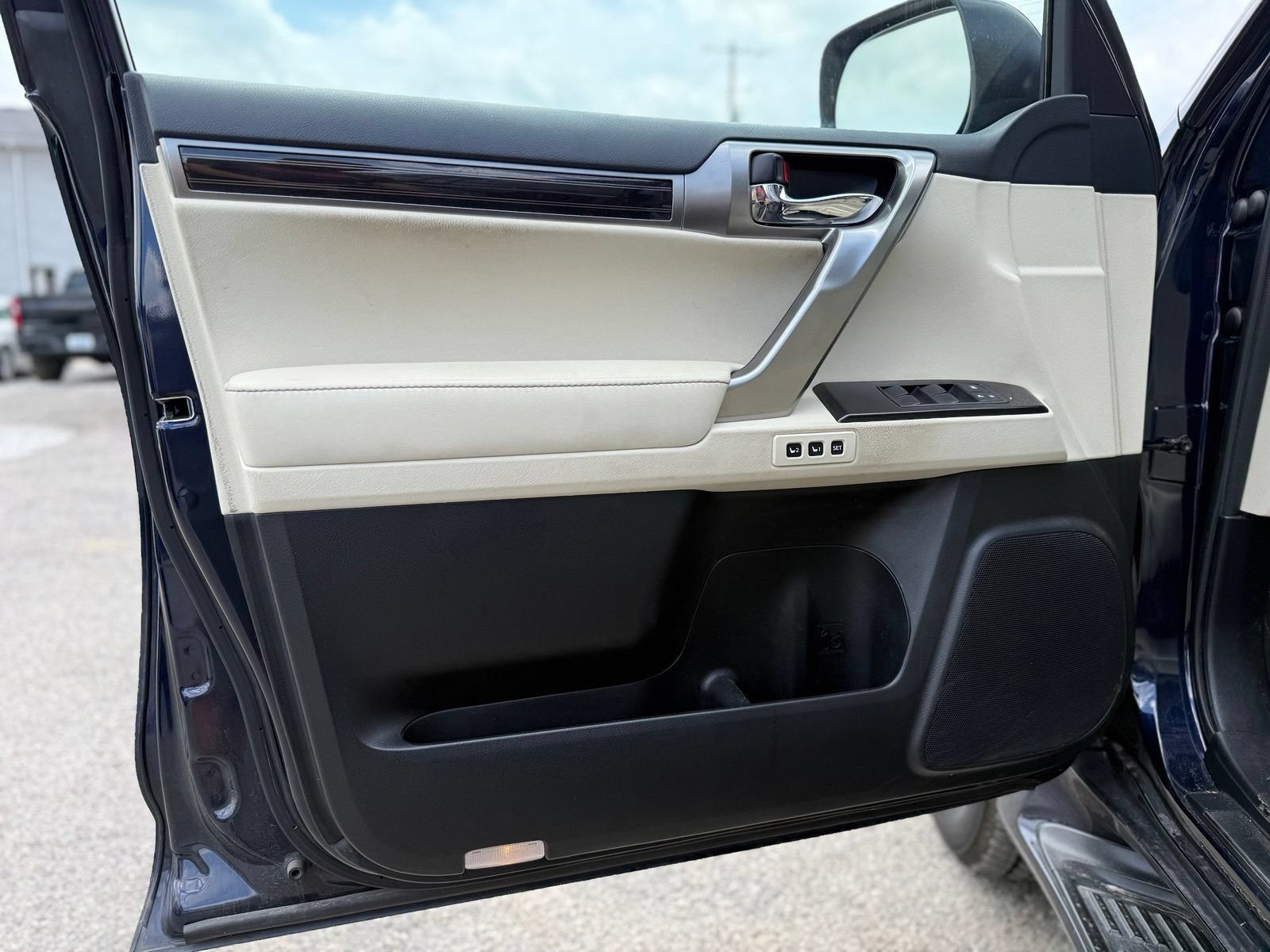 Used 2022 Lexus GX 460 Premium AWD/4WD image 11