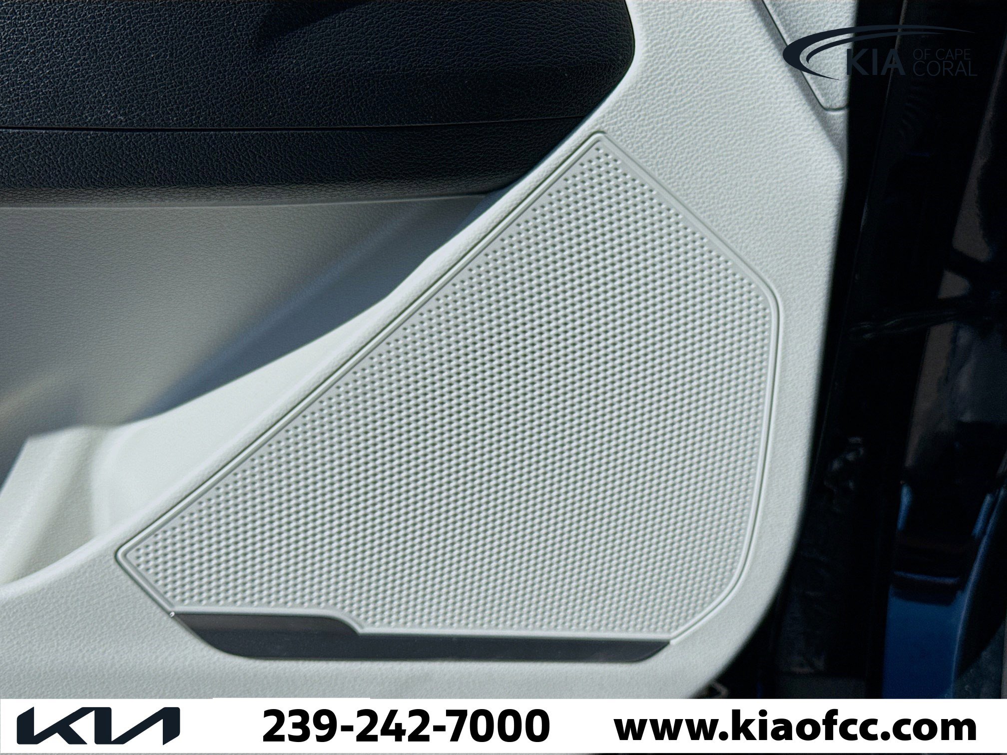 New 2026 Kia Sportage EX w/ EX Panorama Roof Package image 24