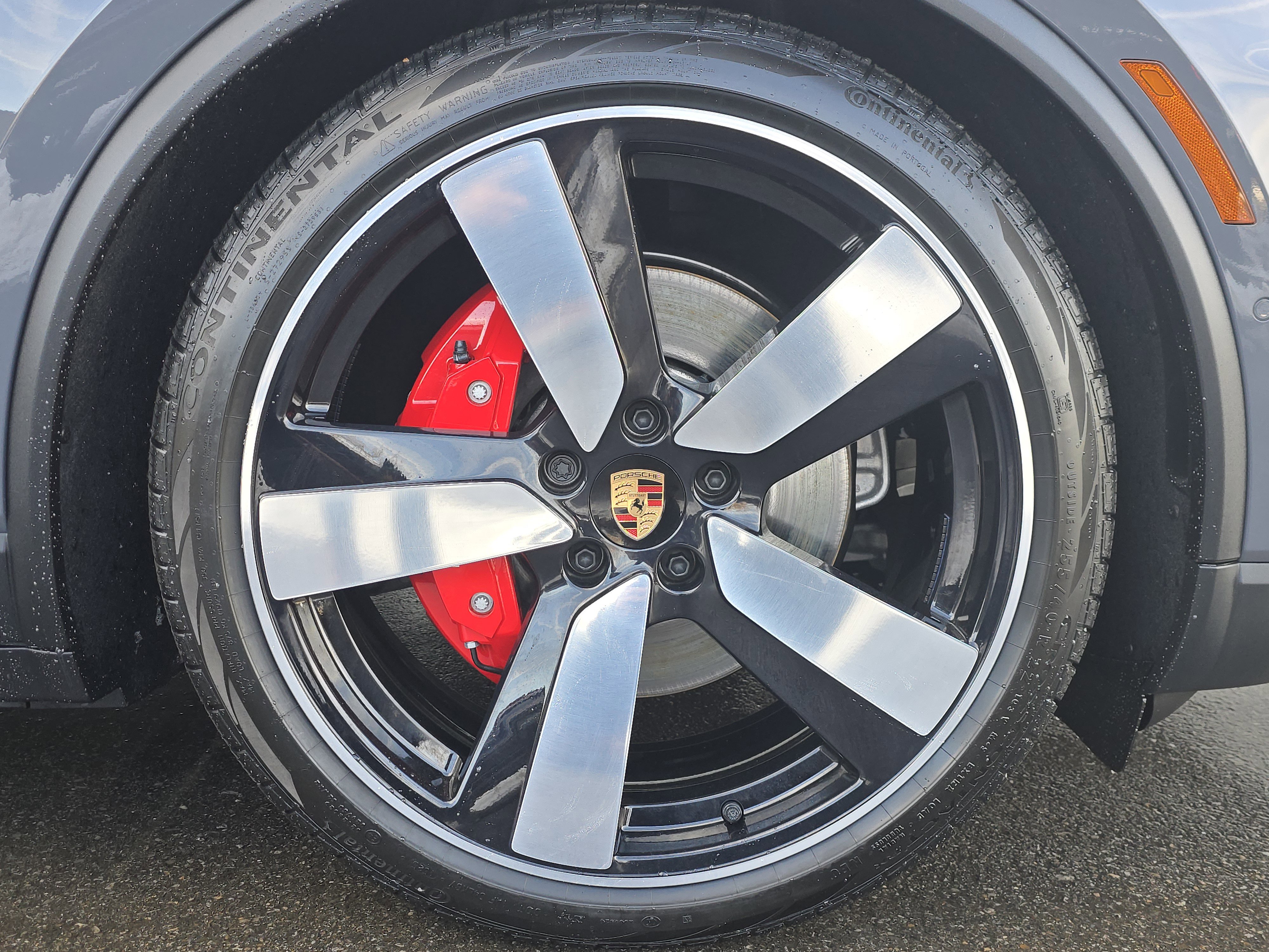 New 2025 Porsche Macan 4S Electric image 27