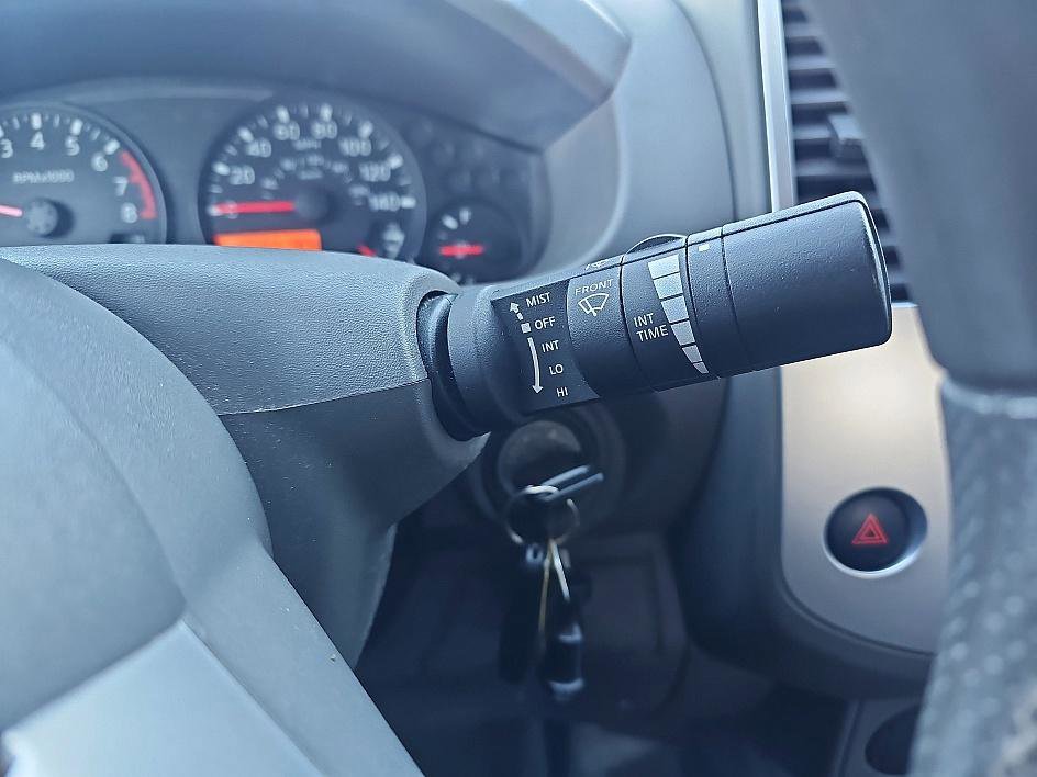 Used 2016 Nissan Frontier SV image 16