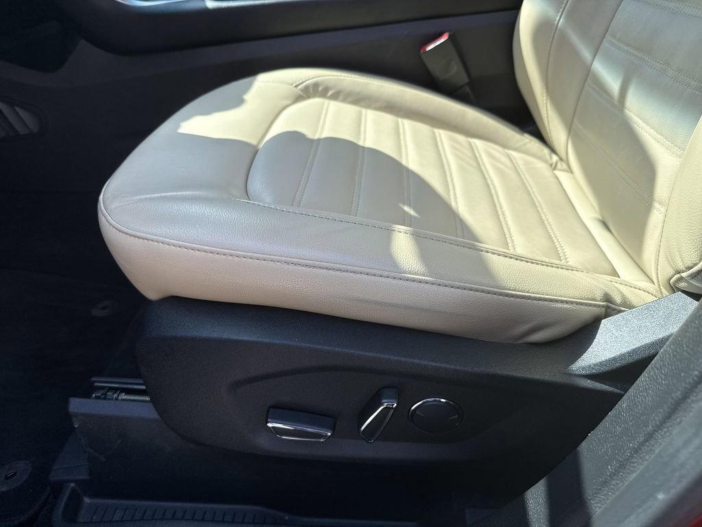 Used 2018 Ford Edge SEL w/ Equipment Group 201A image 13