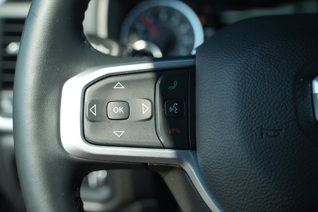 Used 2023 RAM 1500 Big Horn AWD/4WD image 32
