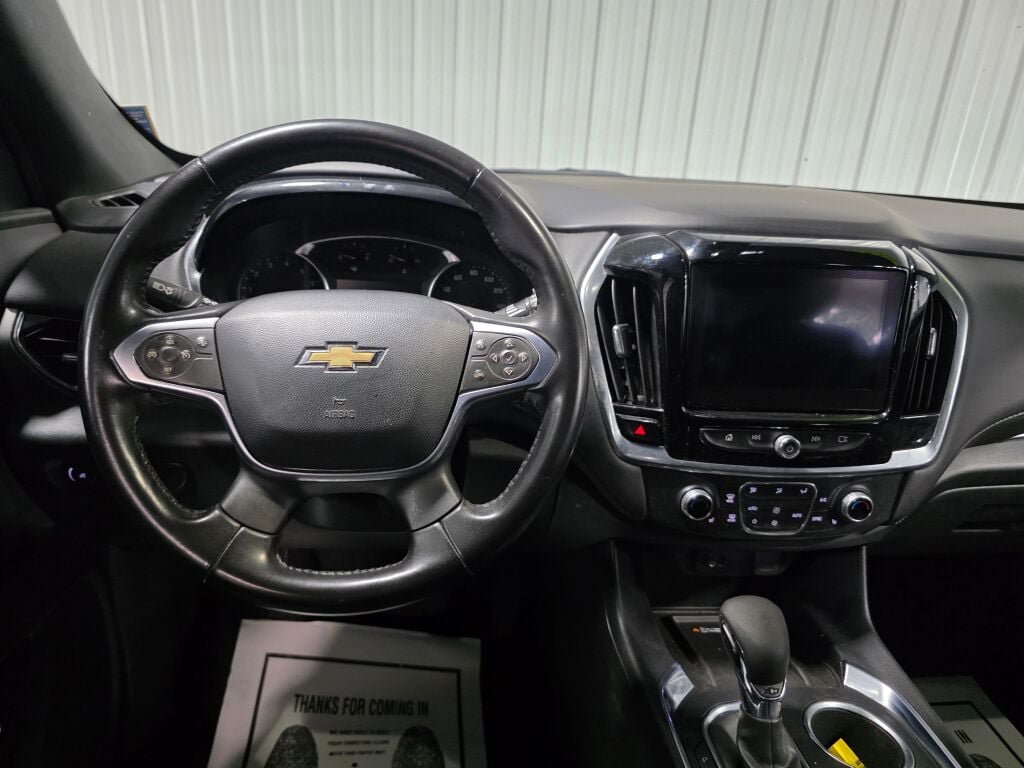 Used 2022 Chevrolet Traverse LT FWD image 8