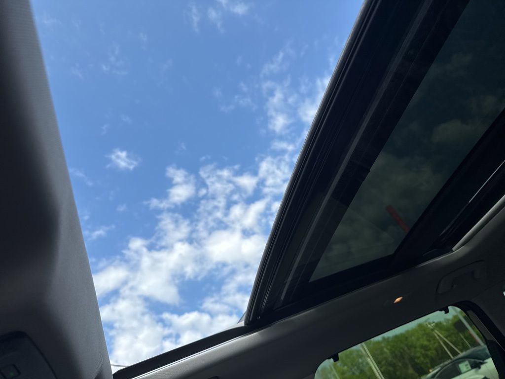 New 2026 Nissan Rogue Platinum image 11