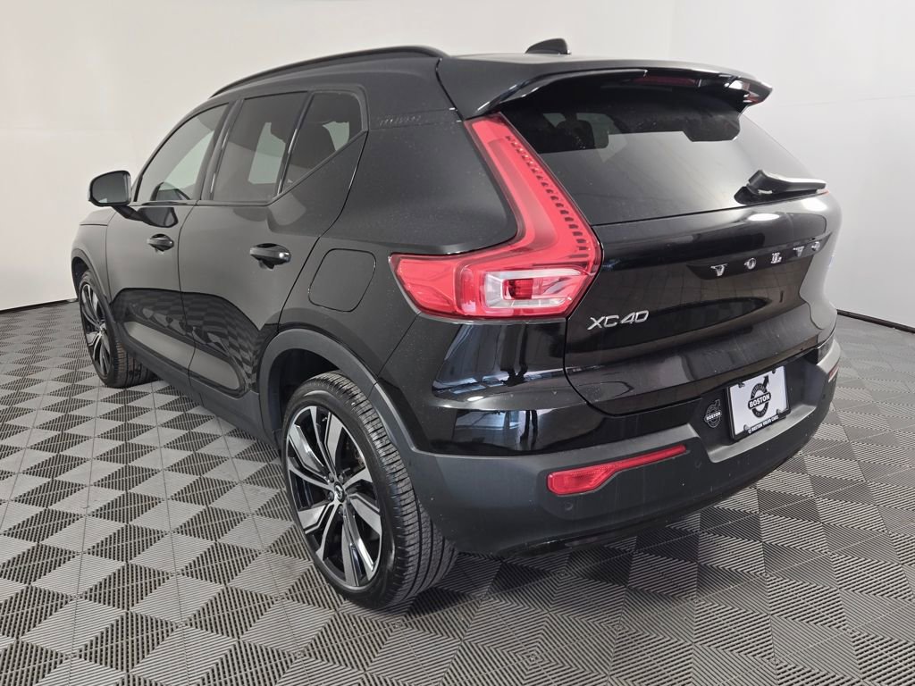 Used 2021 Volvo XC40 P8 Recharge w/ Advanced Package image 8