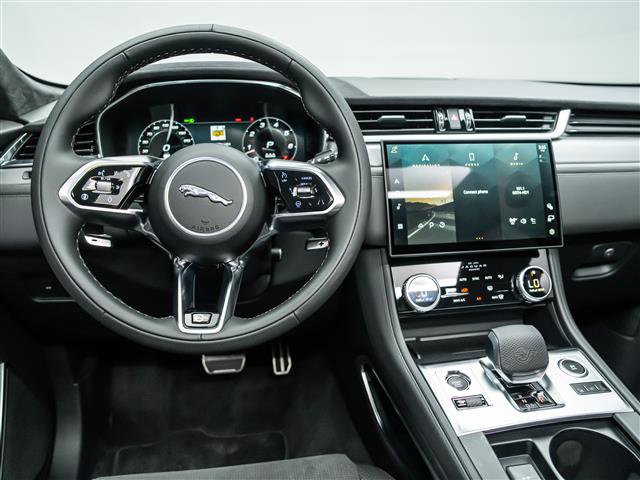 New 2026 Jaguar F-PACE SVR 575 Edition image 23