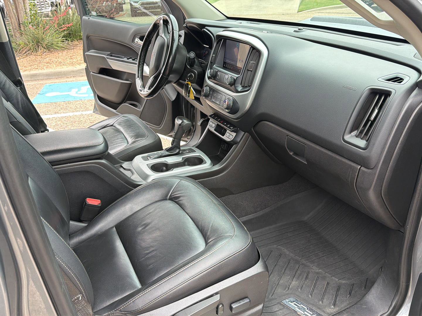Used 2020 Chevrolet Colorado ZR2 w/ LPO, Premium Interior Package AWD/4WD image 17