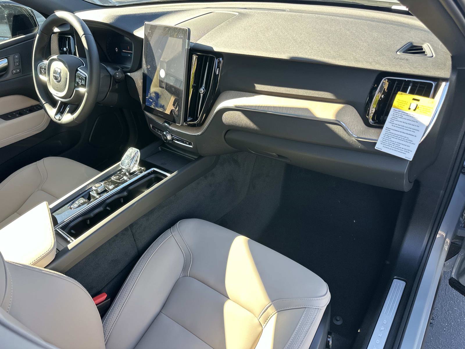 New 2026 Volvo XC60 T8 Plus w/ Climate Package AWD/4WD image 21