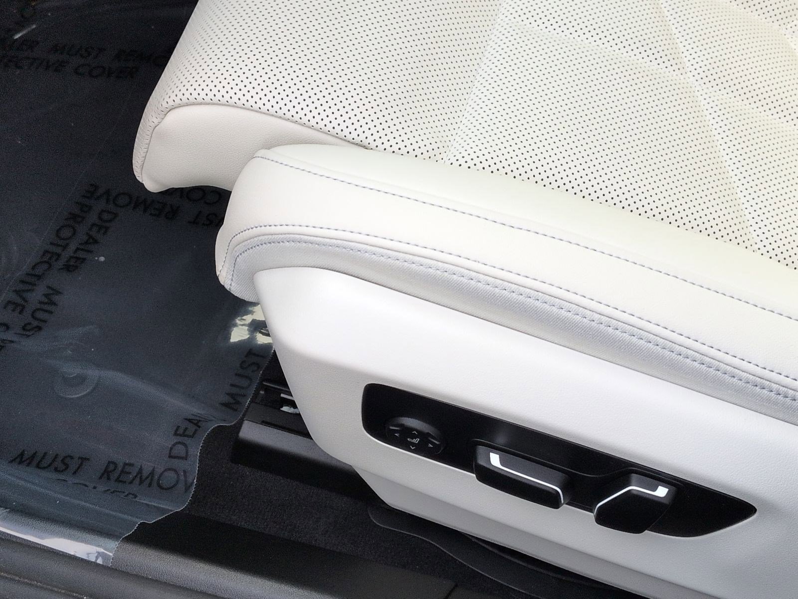 Certified 2026 BMW 530i w/ M Sport Package image 17