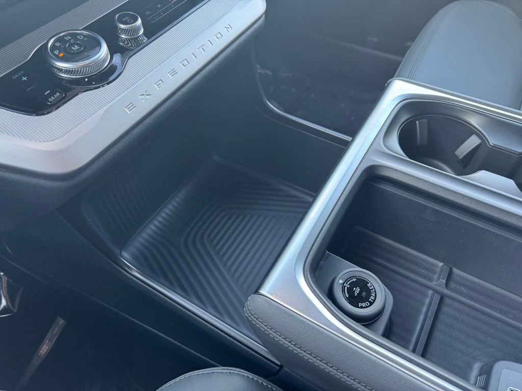 New 2026 Ford Expedition Max Active AWD/4WD image 18