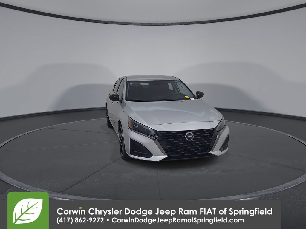 Used 2024 Nissan Altima 2.5 SR image 4