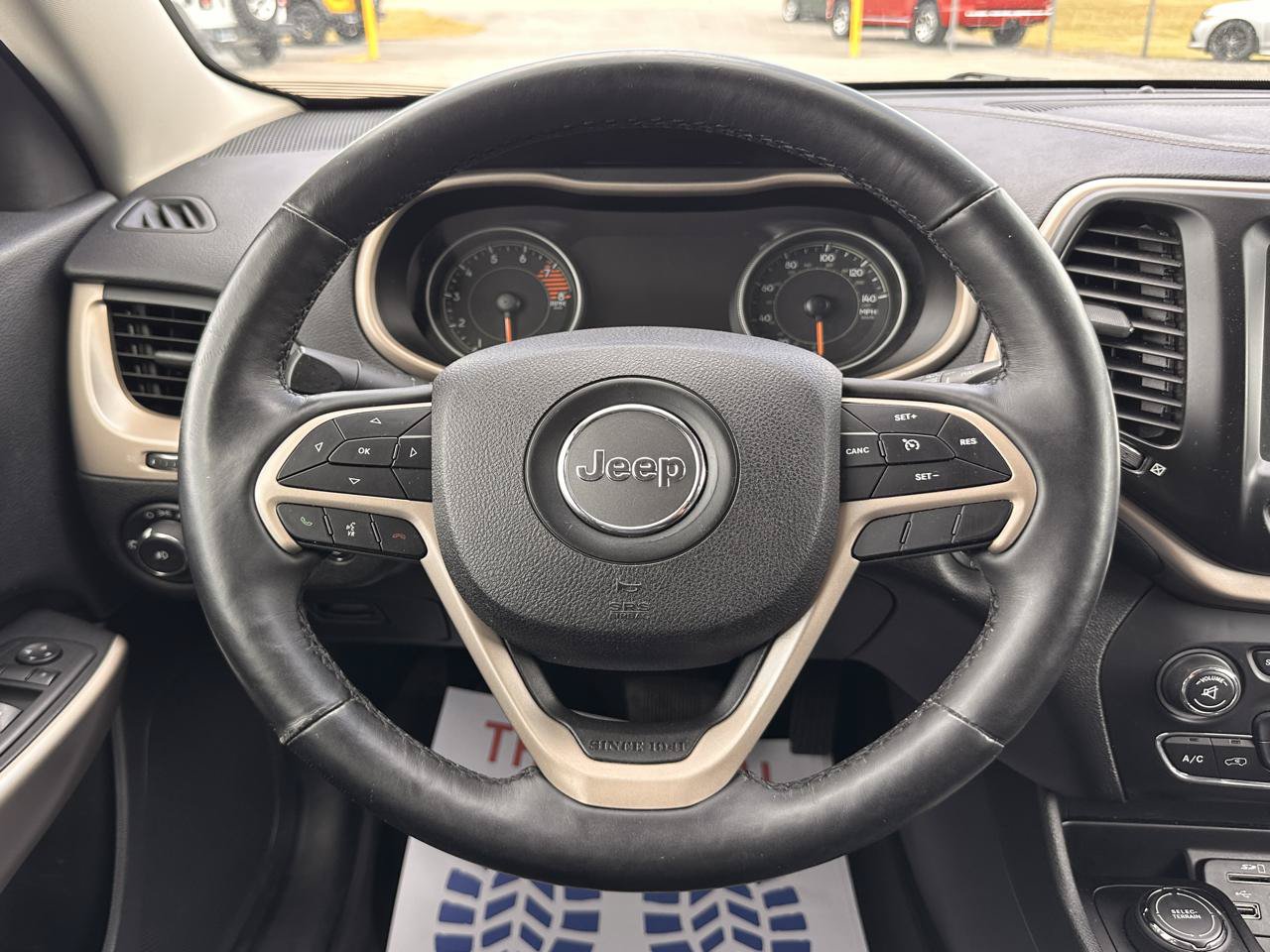 Used 2018 Jeep Cherokee Limited w/ High Altitude Package AWD/4WD image 16