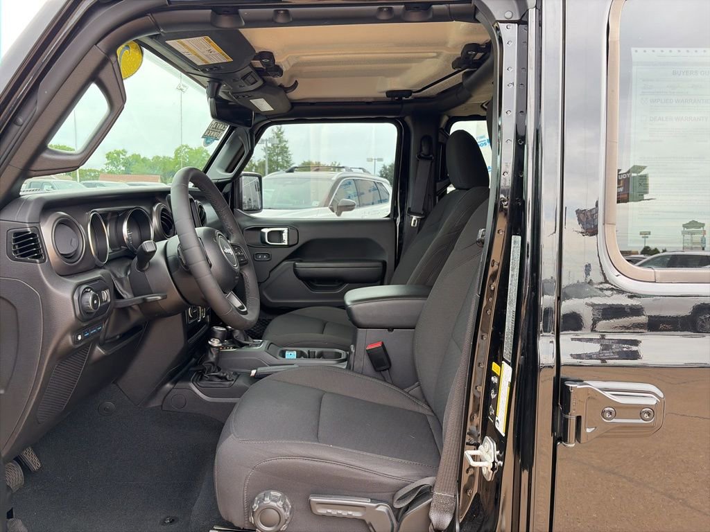 Used 2023 Jeep Wrangler Unlimited w/ 8.4" Radio Group AWD/4WD image 7
