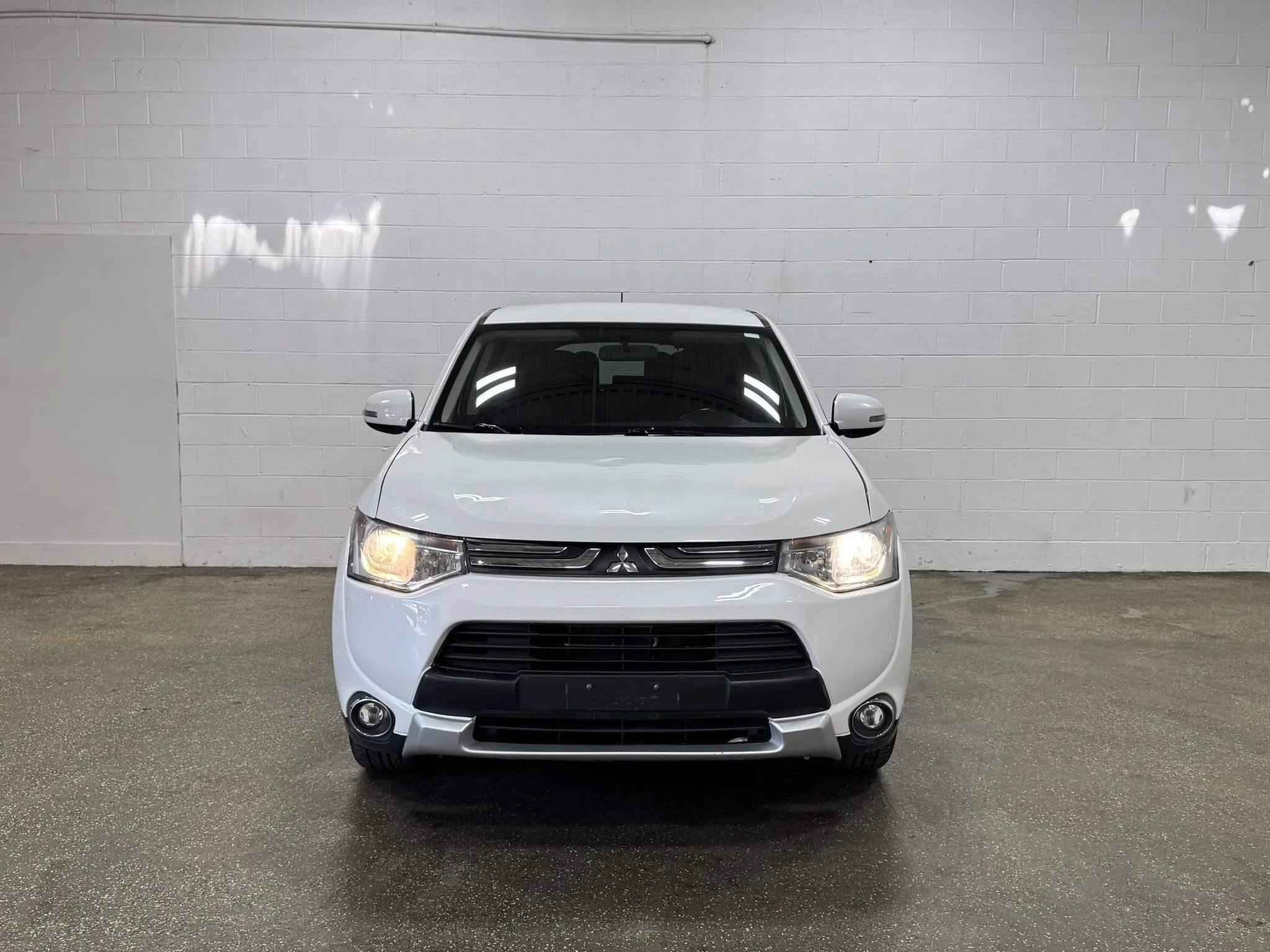 Used 2015 Mitsubishi Outlander SE FWD image 8
