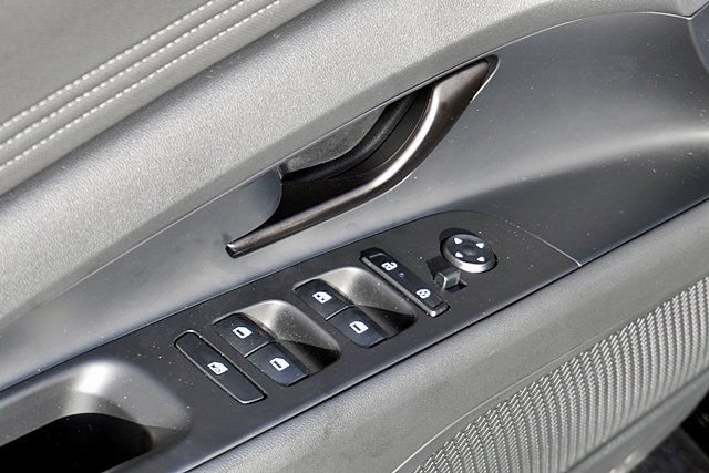 Certified 2026 Hyundai Elantra Sport FWD image 22