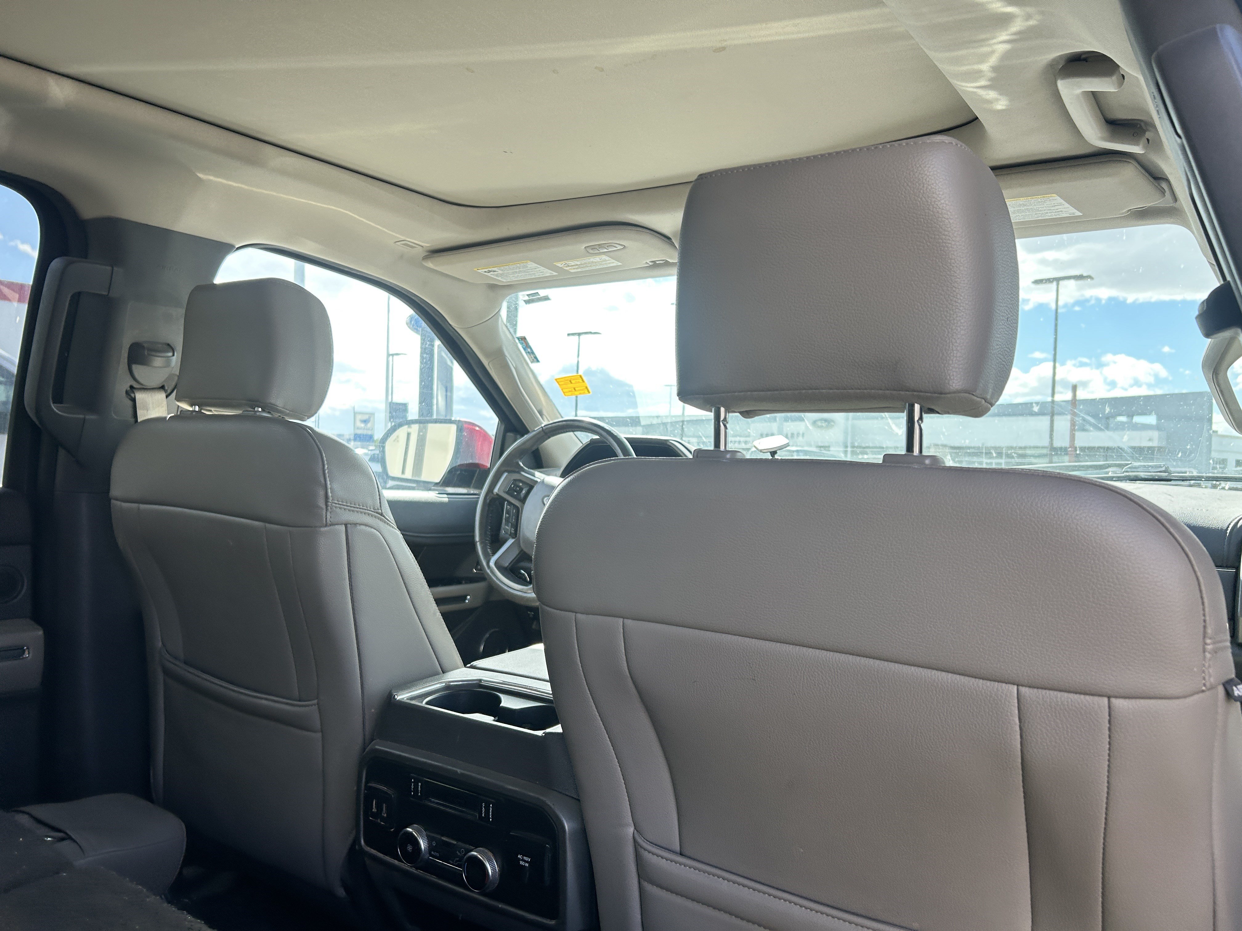 Used 2019 Ford Expedition Max XLT w/ Equipment Group 202A AWD/4WD image 11