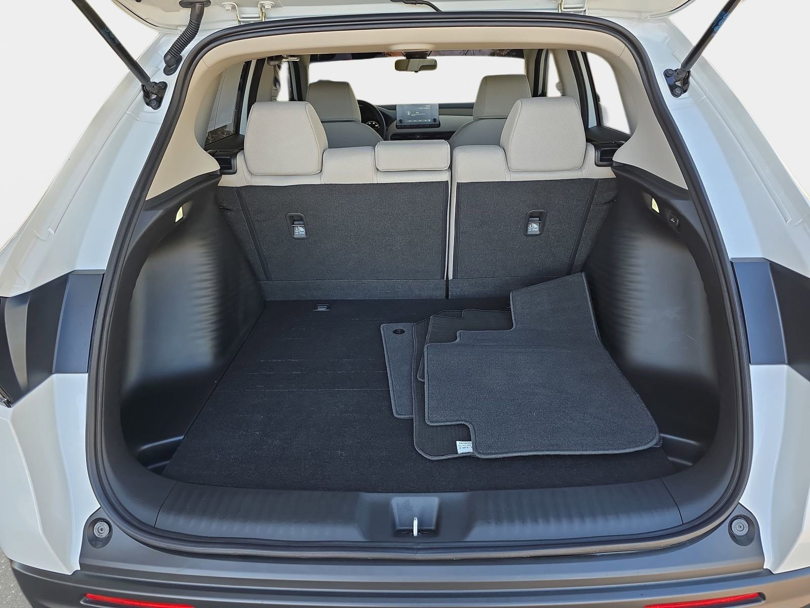 Certified 2025 Honda HR-V LX image 12