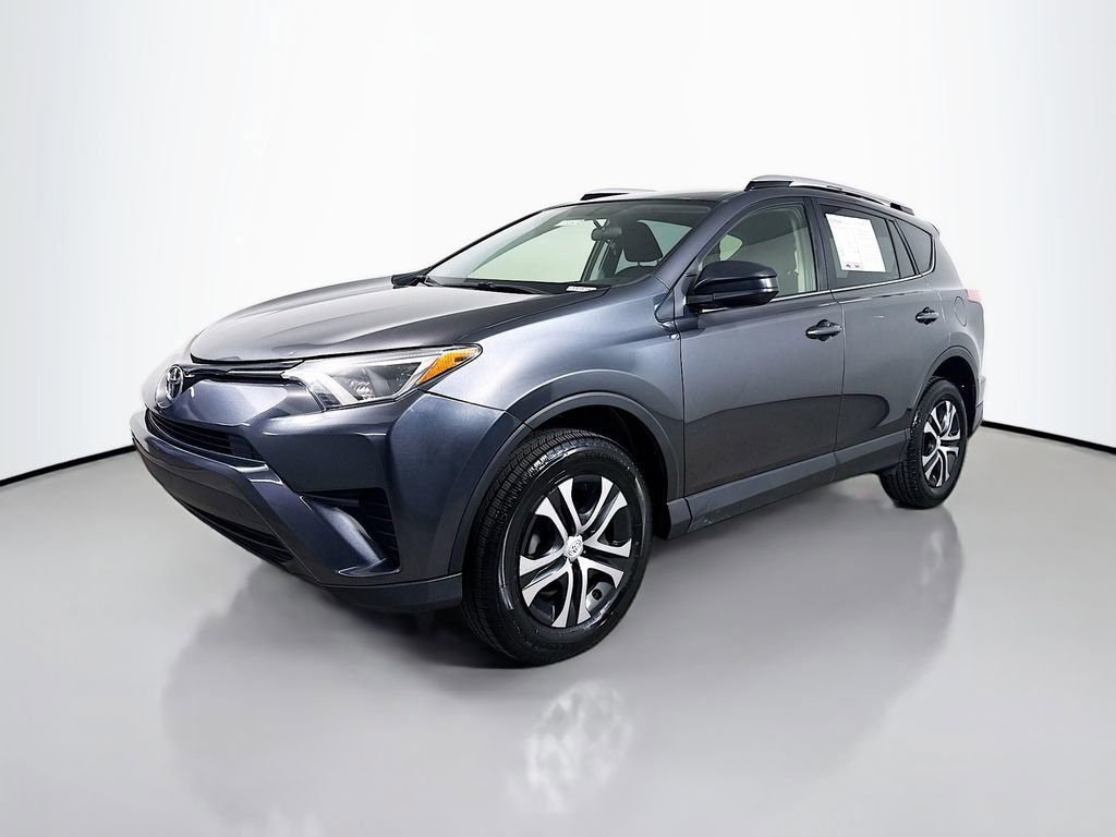 Certified 2016 Toyota RAV4 LE FWD image 3
