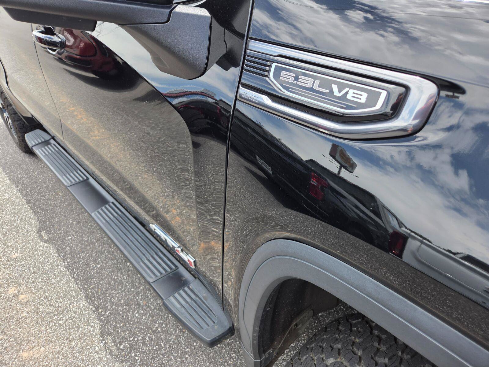 Used 2019 GMC Sierra 1500 AT4 w/ AT4 Premium Package AWD/4WD image 5