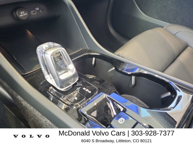 New 2026 Volvo XC40 B5 Plus w/ Climate Package AWD/4WD image 24