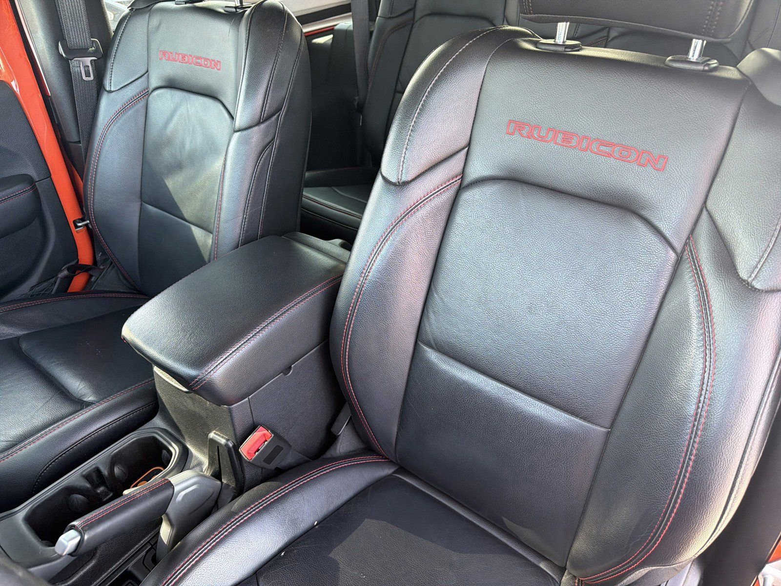 Used 2018 Jeep Wrangler Rubicon AWD/4WD image 18