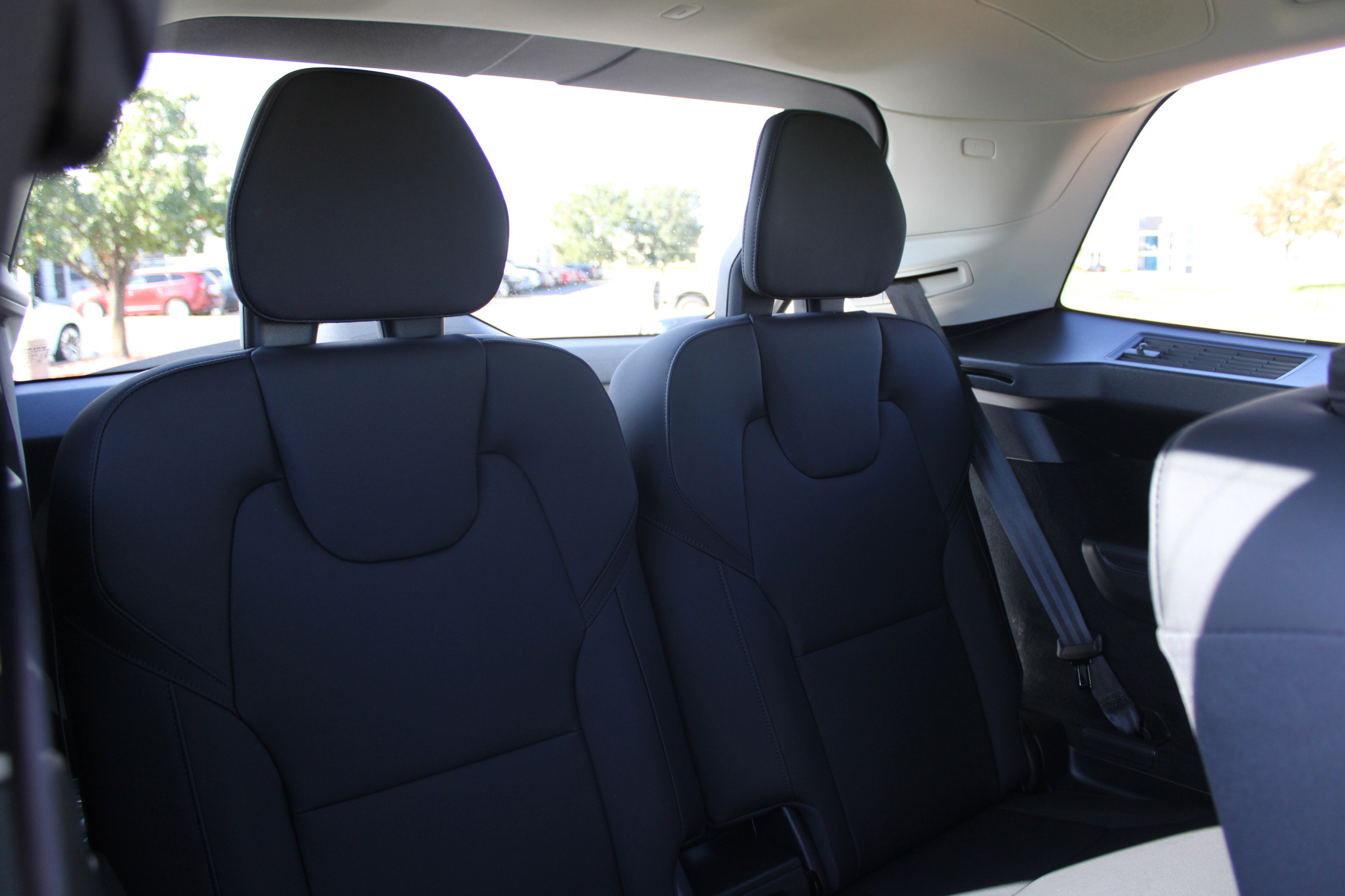 New 2026 Volvo XC90 B6 Plus w/ Protection Package Premier AWD/4WD image 42