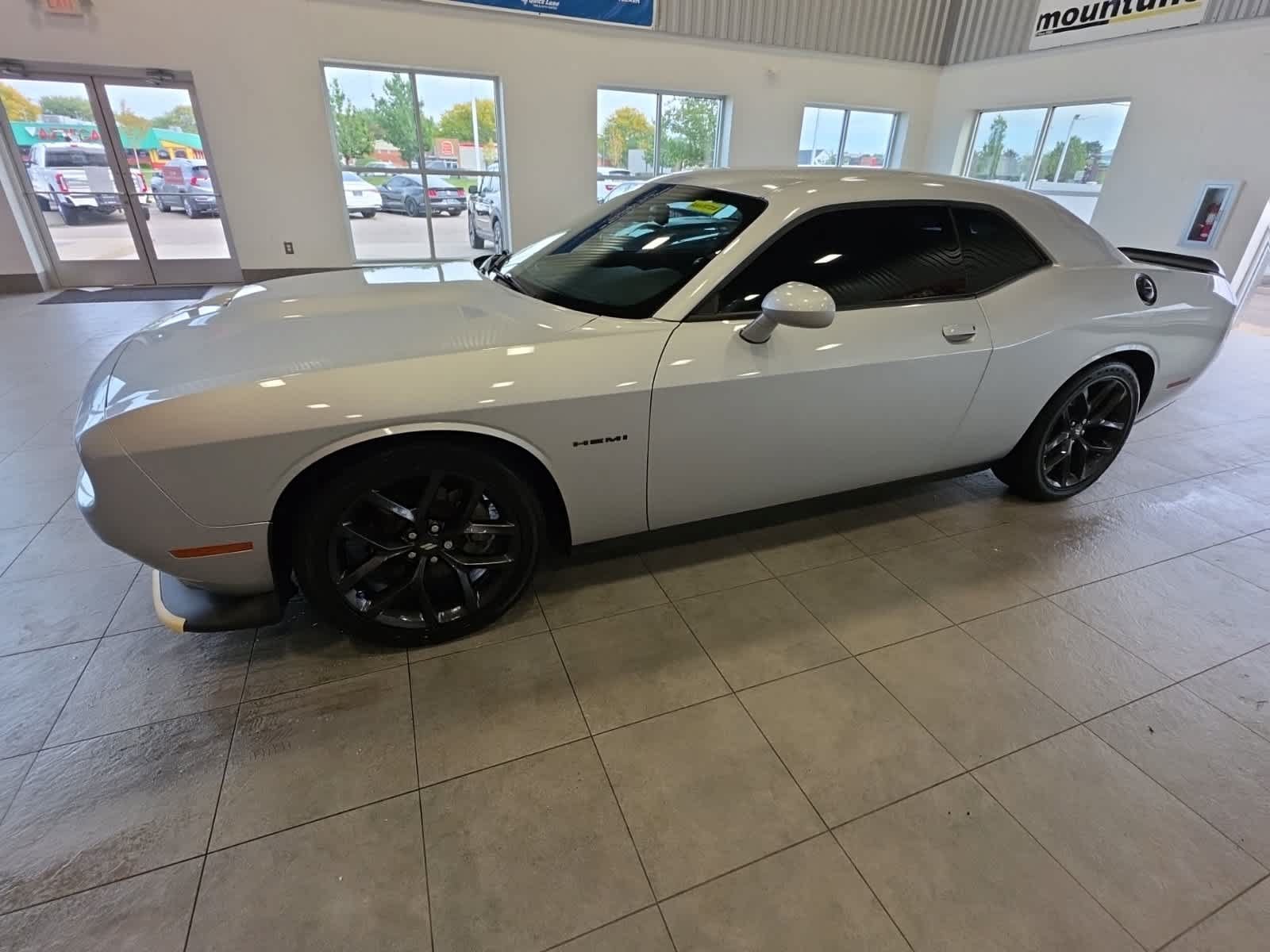 Used 2022 Dodge Challenger R/T w/ Blacktop Package RWD image 22