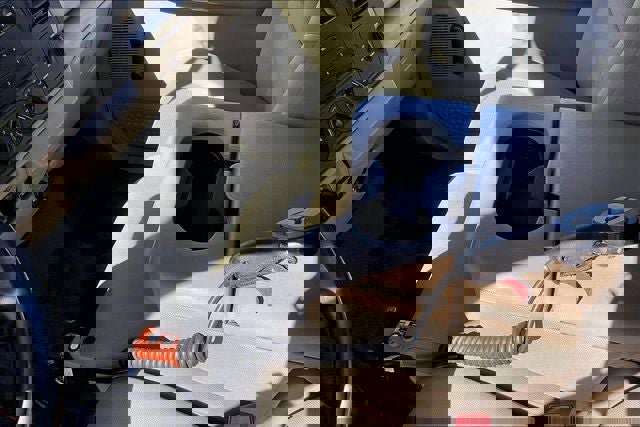 Used 2006 Ford F350 XL image 15