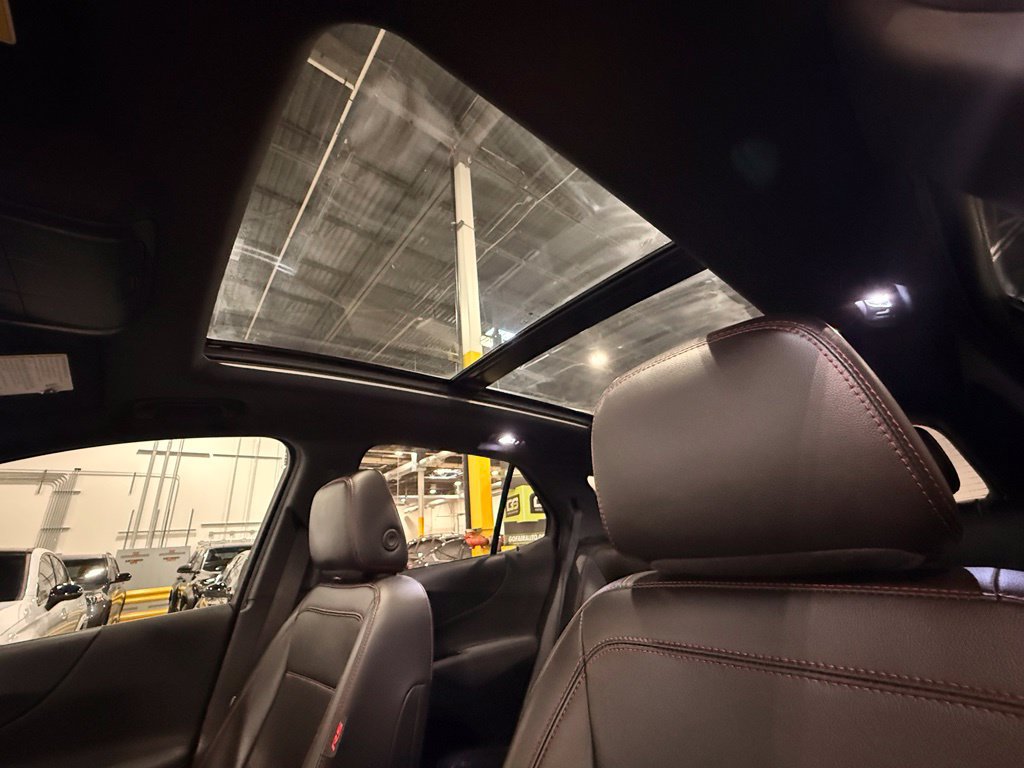 Used 2022 Chevrolet Equinox RS w/ RS Leather Package FWD image 19