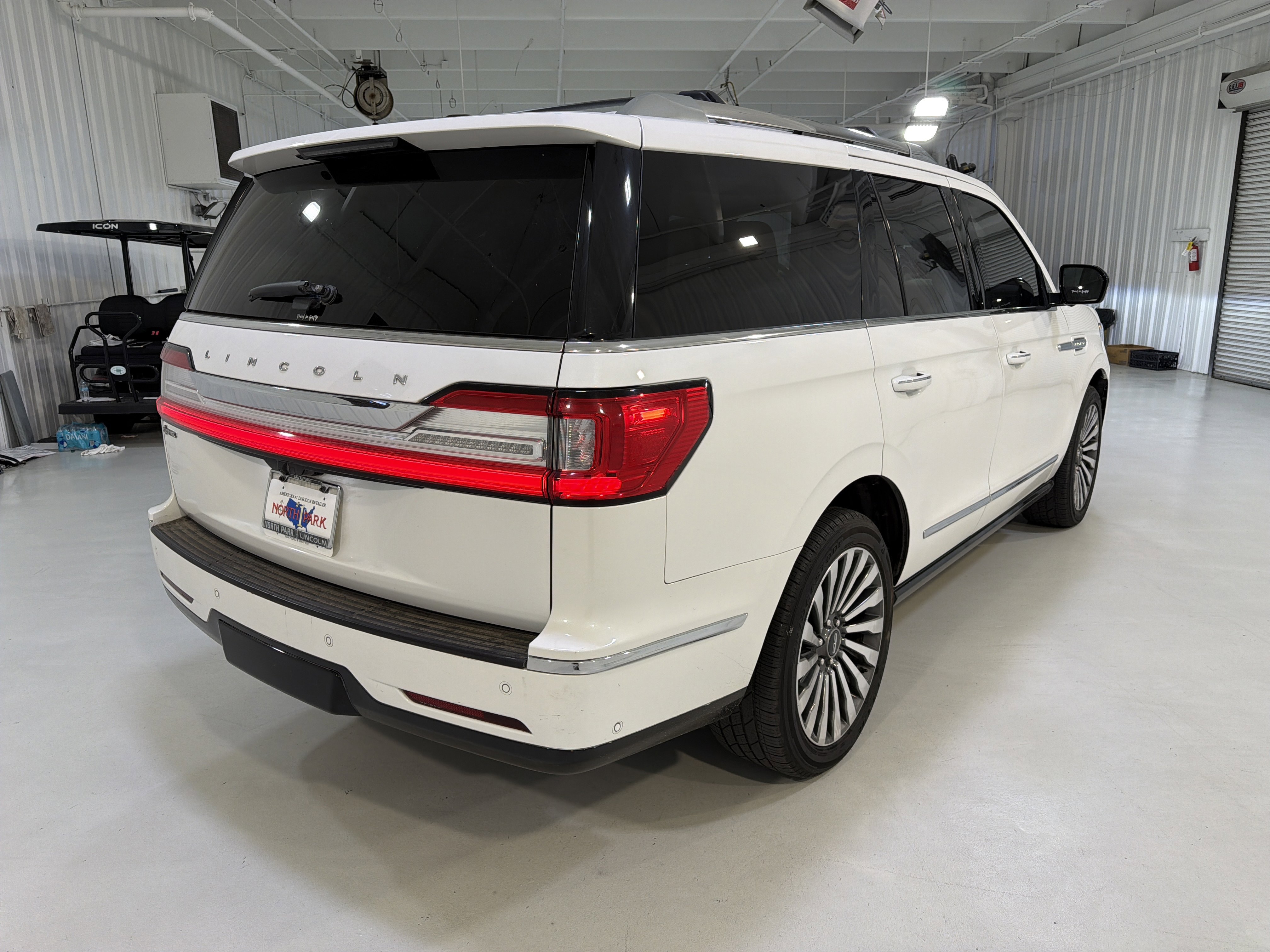 Used 2020 Lincoln Navigator Reserve w/ Luxury Package RWD image 5