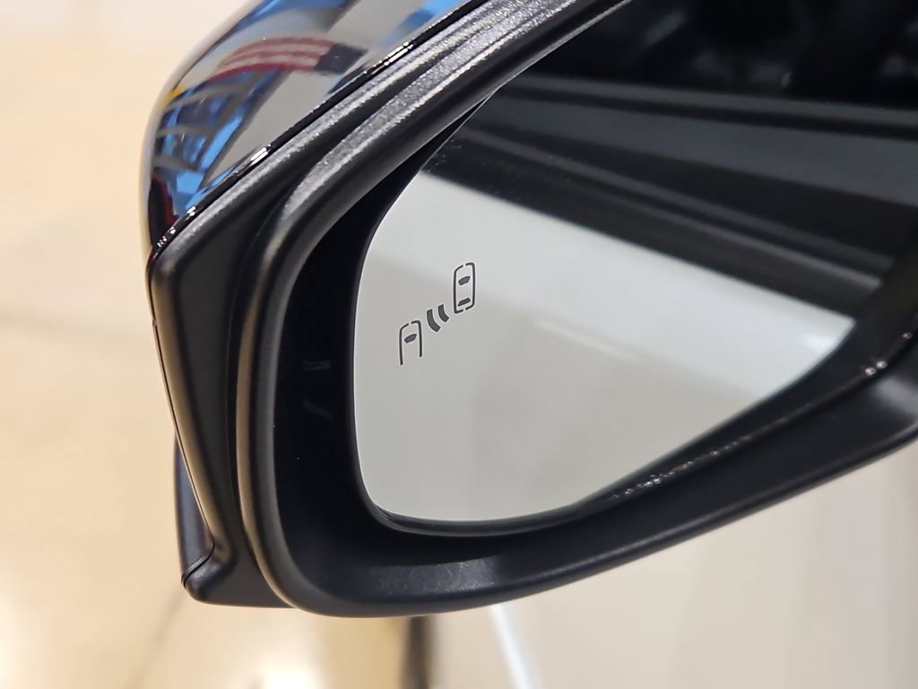 New 2026 Toyota Prius Plug-In Hybrid image 12