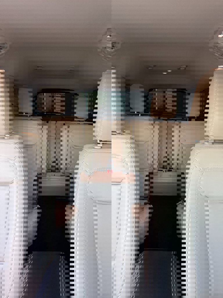 Used 2023 Ford Explorer XLT w/ Equipment Group 202A image 11