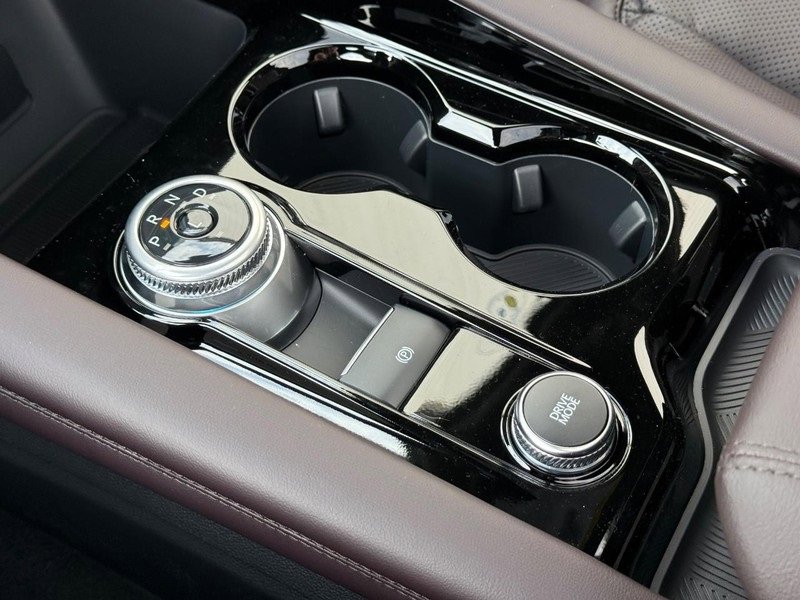 New 2026 Ford Explorer Platinum w/ LUX Leather Package image 18