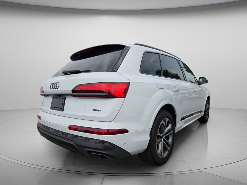 Used 2026 Audi Q7 3.0T Premium w/ Convenience Plus Package AWD/4WD image 5