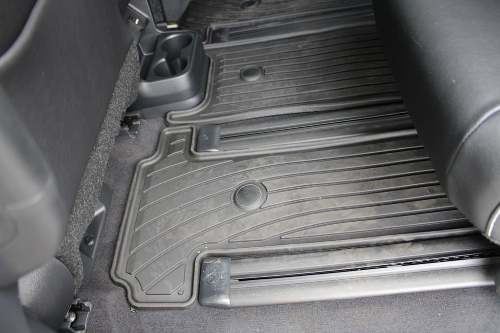 New 2026 Toyota Sienna XSE image 43