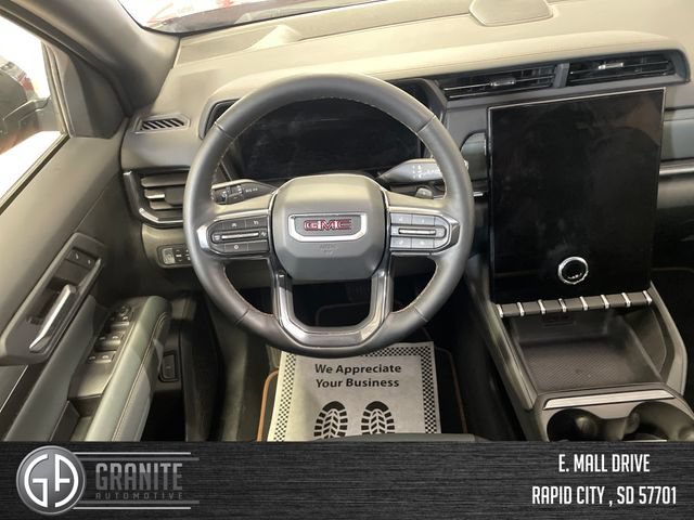 Used 2026 GMC Terrain AT4 AWD/4WD image 24