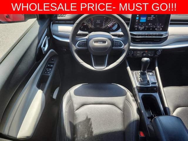 Used 2025 Jeep Compass Limited AWD/4WD image 7