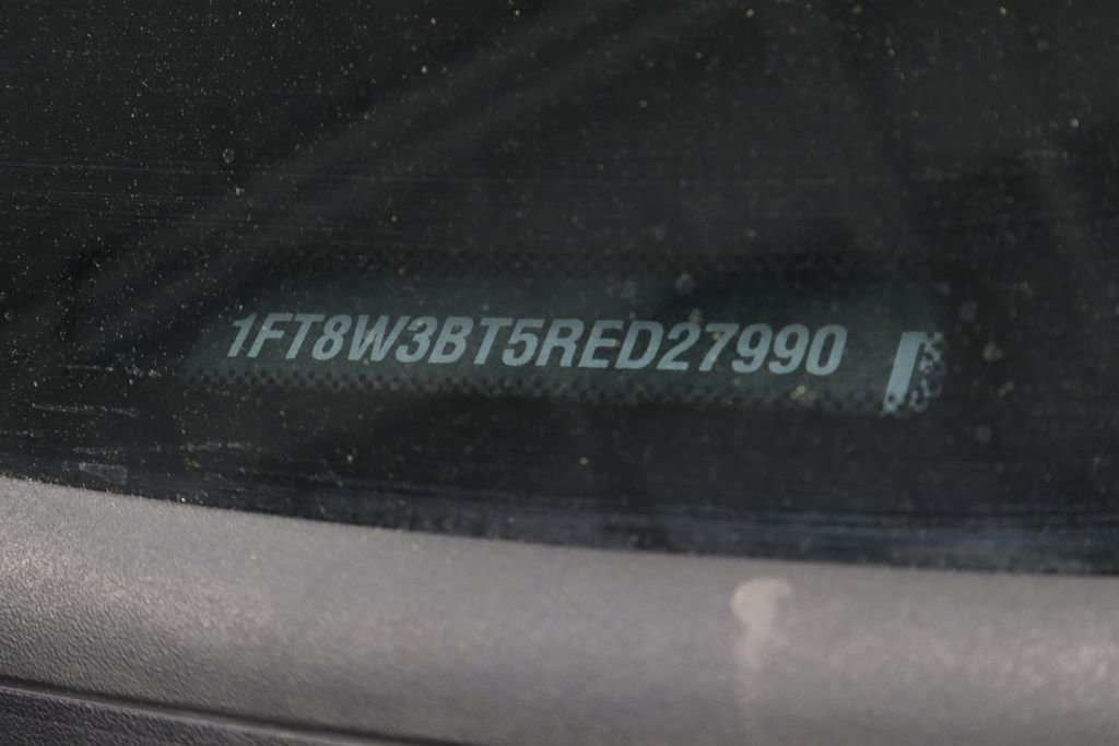 Used 2024 Ford F350 Lariat w/ Chrome Package image 35